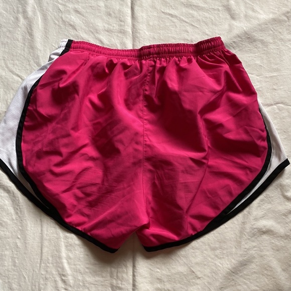 Nike Running Shorts - Picture 2 of 4